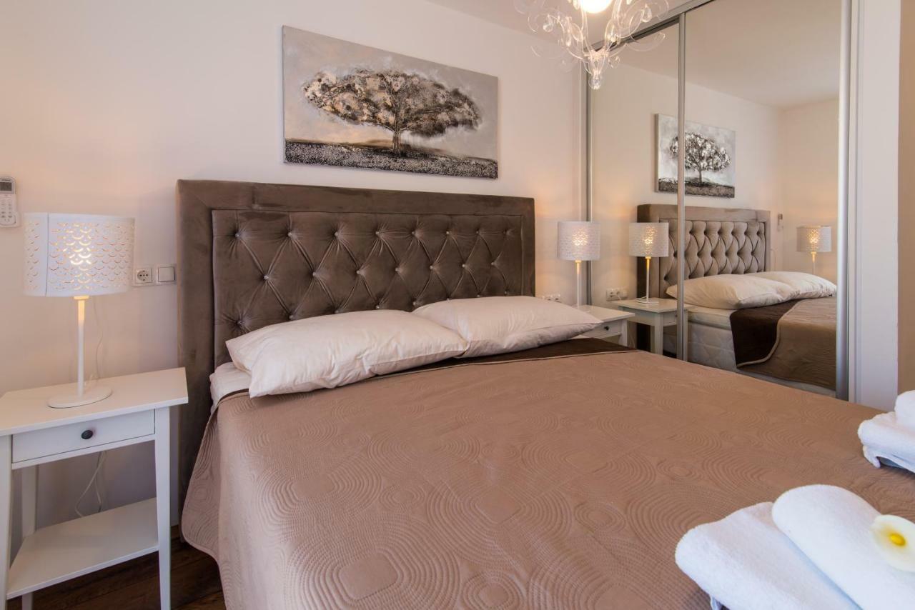 Sobe "Galeb" Hotel Vrbnik Ngoại thất bức ảnh