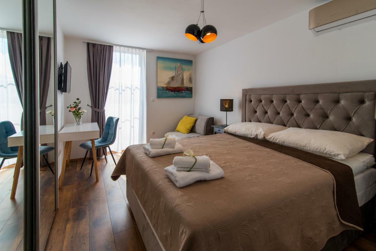 Sobe "Galeb" Hotel Vrbnik Ngoại thất bức ảnh