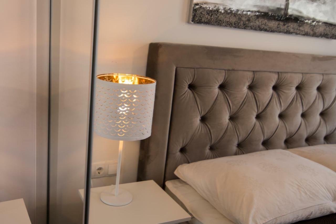 Sobe "Galeb" Hotel Vrbnik Ngoại thất bức ảnh