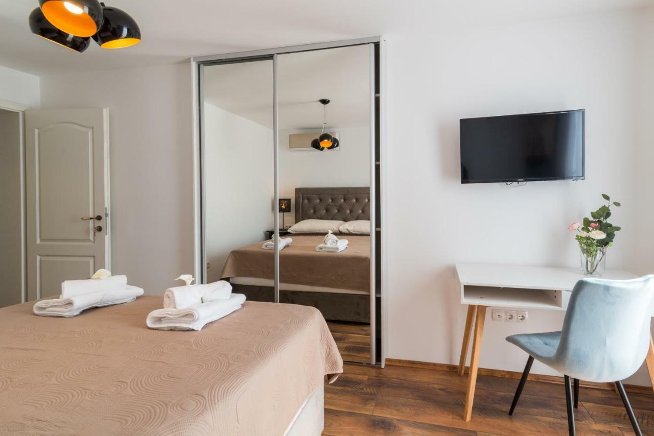 Sobe "Galeb" Hotel Vrbnik Ngoại thất bức ảnh