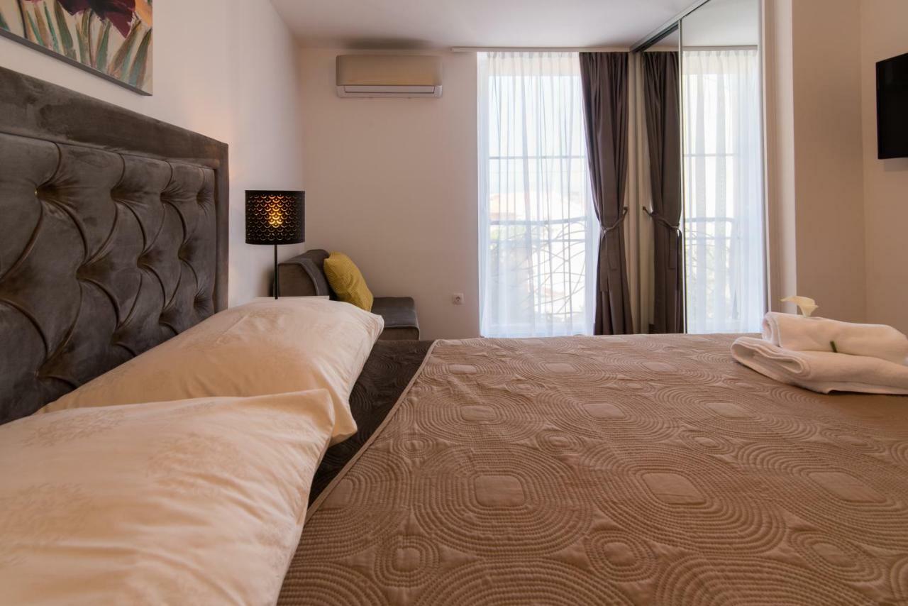 Sobe "Galeb" Hotel Vrbnik Ngoại thất bức ảnh